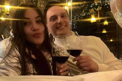 Daniel Mastral anuncia gravidez da esposa: “Você é bem-vindo”