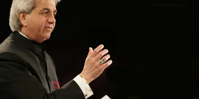 \"A unção pode te destruir se você estiver vivendo em pecado\", alerta Benny Hinn