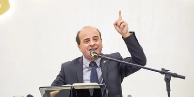 Pastor morre após cair de andaime em pavilhão dos Gideões Missionários em SC