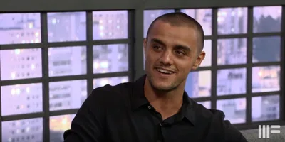 Felipe Simas fala sobre seu encontro com Jesus: \"Senti muito amor e um perdão profundo\"