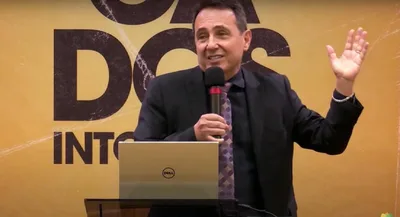 Cientista alerta cristãos sobre Evolucionismo: "Eu fico com a Bíblia, a Evolução faliu"