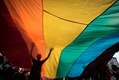 Pais escoceses podem ser presos por recusar transições de gênero de crianças