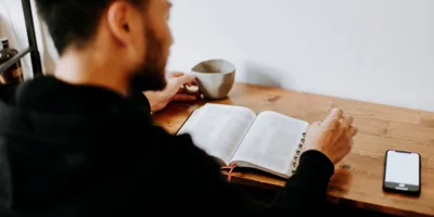 Bíblia Todo Dia: nova edição com linguagem fácil para ajudar no plano de leitura bíblico