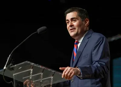 "Deus está desenhando na família a Sua própria paternidade", explica pastor | Notícias Gospel