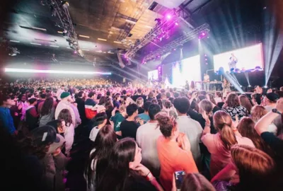 Mais de 2500 jovens aceitam a Jesus Cristo em cruzada na Austrália