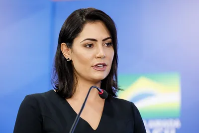 Michelle Bolsonaro chama cristãos para jejum e oração pelo Brasil