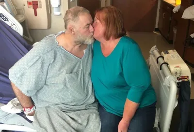Pastor que teve sinais de morte cerebral testemunha recuperação