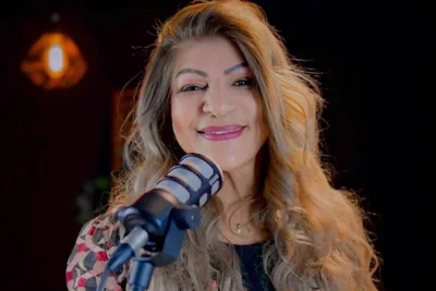 Após 10 anos longe dos estúdios, Georgete Rocha inicia nova fase com produção de Allan Soares