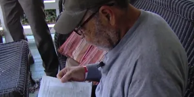 \"Deus é minha segurança\", diz idoso que foi atingido por um tiro enquanto lia a Bíblia