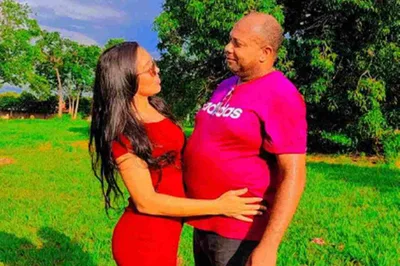 Após término do segundo casamento, Adeildo Costa surge com novinha