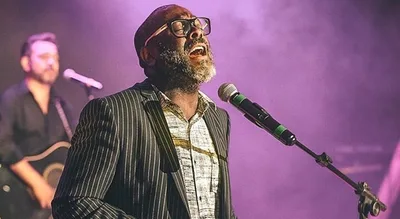 Após desprezo no gospel Kleber Lucas vira destaque no Candomblé