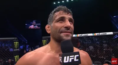 Lutador iraniano exalta Jesus no ringue: "Minha coroa vem do meu Salvador"