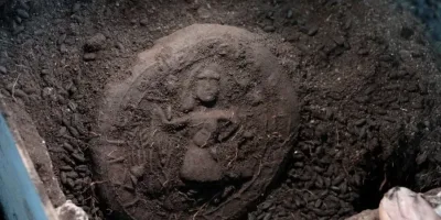 Pão de Santa Ceia de 1.300 anos com imagem de Jesus é encontrado na Turquia