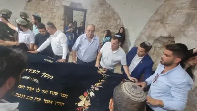 Palestinos atiram em israelenses durante visita ao túmulo de José