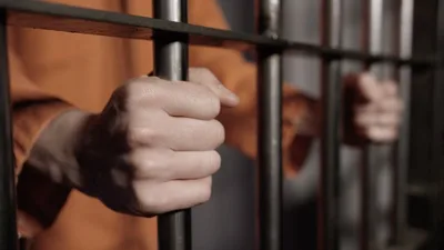 Pastor foragido após “saidinha” é preso enquanto pregava em igreja