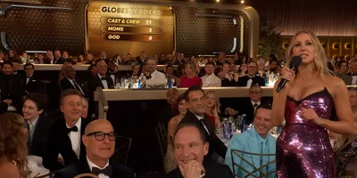 Comediante faz piada no Globo de Ouro por nenhum vencedor ter agradecido a Deus