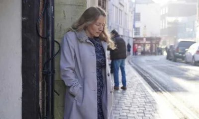 Cristã presa por orar em silêncio contra o aborto será indenizada