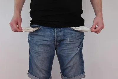 Fé e caminhos para vencer dificuldades financeiras
