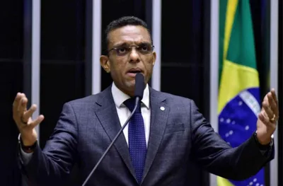 Otoni de Paula apoia anistia do 8 de janeiro e chama seguidores para campanha de oração