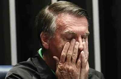 Bolsonaro homenageia pastor Gedelti Gueiros no Senado e pede orações
