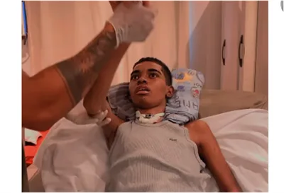 Mãe do cantor Kaiky Mello posta novo vídeo do jovem em casa