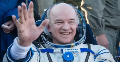 Astronauta da Nasa diz que Bíblia e ciência não se opõem: "Deus é o Criador"