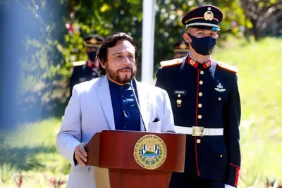 Vice-presidente de El Salvador diz que 80% dos pastores fazem parte de "gangues"