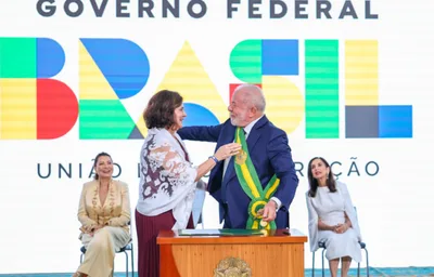 Líderes criticam Ministério da Saúde por trocar "mulher" por "pessoa que pariu"
