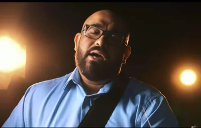 Cantor Elder Motta lança o álbum “Todos os Povos” nesta segunda (19)
