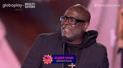 Kleber Lucas acena à Assembleia de Deus e terreiros no Multishow