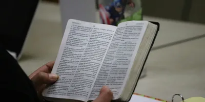 Lei que permite uso da Bíblias em escolas é promulgada em Conquista da Vitória