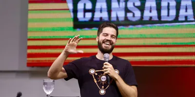 Teólogo ensina como viver o cristianismo sem fardos em novo livro