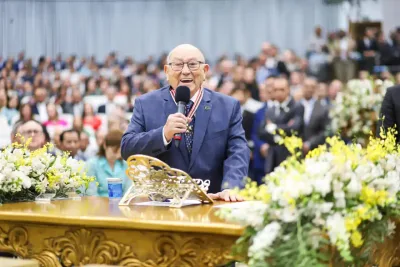 Pastor José Wellington Bezerra da Costa celebra 90 anos em culto de Ação de Graças