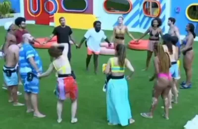 Participantes do BBB cantam música gospel, apesar da rejeição