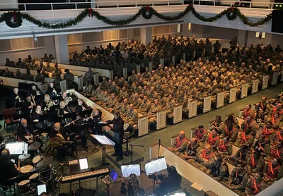 Mais de 100 soldados se entregam a Jesus Cristo durante celebração de Natal