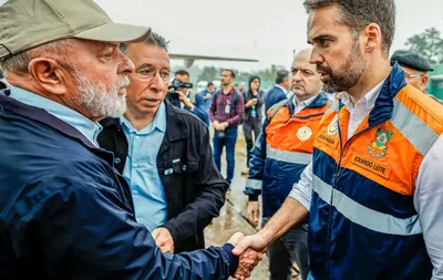 Em meio a tragédia no RS, Lula faz piada de mau gosto