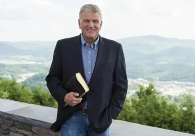 “Satanás tem tentado destruir o Natal há 2.000 anos”, lembra Franklin Graham