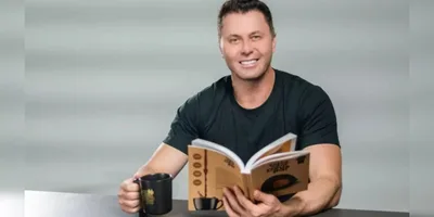\"Café com Deus Pai\": Livro devocional se torna o mais vendido do Brasil