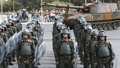 Governo engaveta projeto que põe fim a pensão de filho de militar