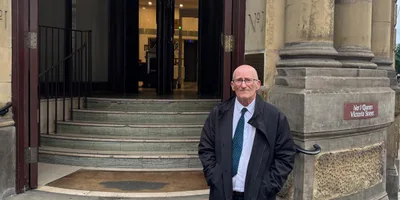 Cristão é absolvido após ser processado por evangelizar em bairro LGBT em Londres