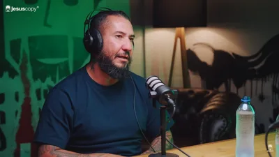 "Deus me deu coragem de viver outra vida", diz Rodolfo Abrantes sobre saída do Raimundos