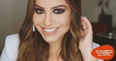 Gabriela Rocha ganha aliança de noivado do “namorido”