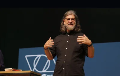 Carlito Paes sobre apóstolos e profetas: "Não dá para tirá-los das Escrituras"
