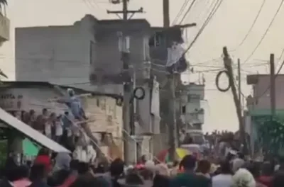 “Jesus” é eletrocutado durante encenação da crucificação