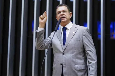 Sóstenes chama adiamento da anistia de “pena de morte por omissão”