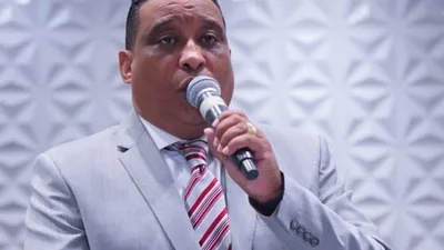 Pastor flagrado em “ato obsceno” com garoto menor é candidato a deputado