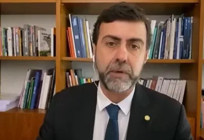 Freixo tenta abertura com evangélicos e exalta trabalho social das igrejas
