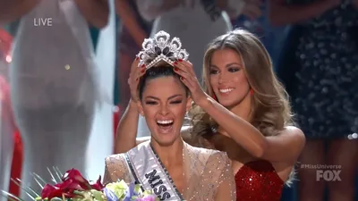 Miss Universo 2017 diz que recebeu uma "coroa eterna" em Jesus