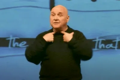 Pastor é curado enquanto pregava sobre cura