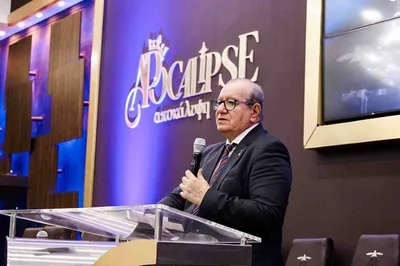 Pastor hostiliza mulher que rejeitou apelo: "Veio caçar o que aqui?"